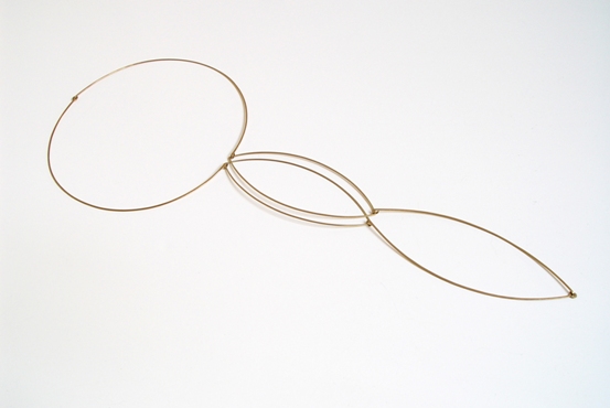 16b Necklace ���Listening Heart��� 1998. position to wear 1, gold, 43cm L. Museum of Modern Art, Arnhem