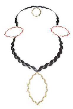 Flowernecklace oxidised silver18kgold acrylic paint 2005