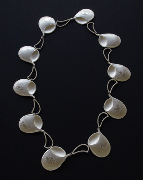 Necklace 'Pouring cans' silver laceimprint 2007